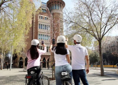 Barcelona: Tapas Tasting Tour by Regular Bike or E-Bike - Where You Meet: Passeig de Lluís Companys and What to Expect