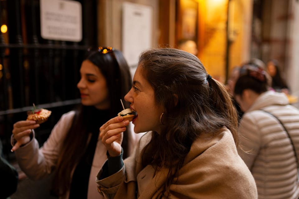 Barcelona: Tapas Tour with Food Tastings and Drinks - Why this tapas tour works in Barcelona