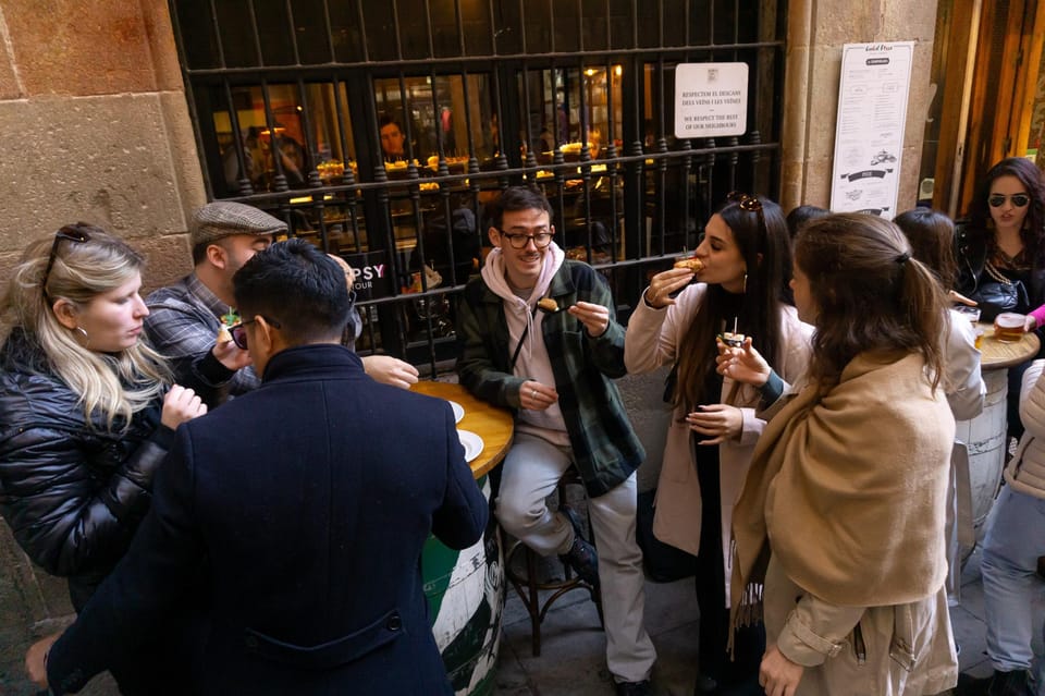 Barcelona: Tapas Tour with Food Tastings and Drinks - Drinks: 4 local pours, plus an alcohol-free path