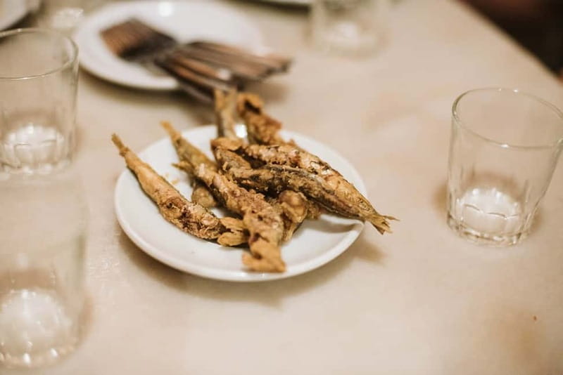 Barcelona: Tapas, Wine & History Tour of the Old Town - Price and value: what $123 buys you in Barcelona time