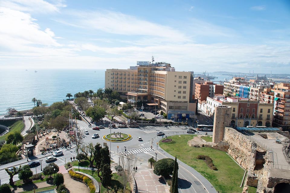 Barcelona: Tarragona & Sitges Guided Day Trip with Transfers - Key highlights worth marking on your map