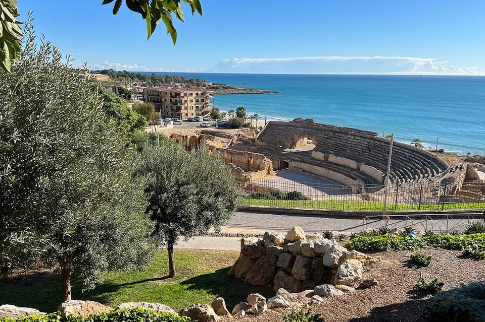 Barcelona: Tarragona & Sitges Guided Day Trip with Transfers - First up: the ride from Barcelona in a comfortable SUV