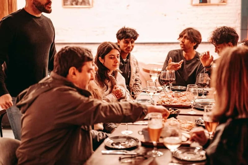 Barcelona: Tipsy Tapas & History Tour in the Gothic Quarter - The La Rambla finale: gourmet bites plus live music
