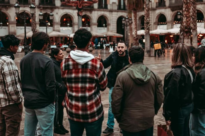 Barcelona: Tipsy Tapas & History Tour in the Gothic Quarter - Getting started at Plaza Real: where your appetite meets the maze
