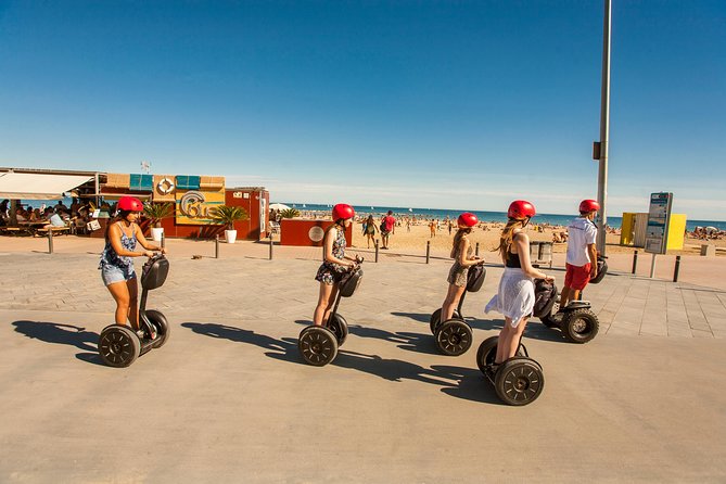 Barcelona Top Highlights Segway Tour - Jardins de les Tres Xemeneies and the graffiti street stop