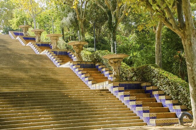 Barcelona Urban Planning Tour - Towards a Sustainable Smart City - Key things to notice on this smart-city route