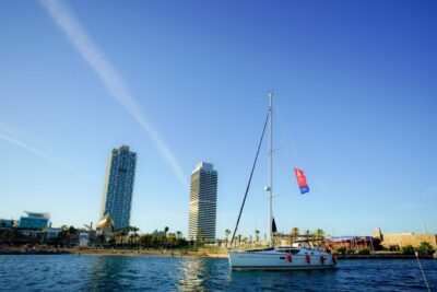 Barcelona: Yoga, Healthy Light Brunch and Sailing Experience - Stepping onto the boat: what the 2-hour sailing part really means