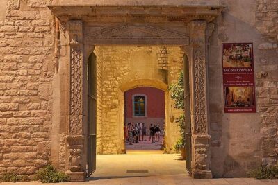Barcelona's Dark History Night Tour - What You Learn About the Spanish Inquisition, Acts of Faith, and Punishments