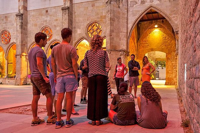 Barcelona's Dark History Night Tour - Price, Timing, and What to Bring for a Smooth 2-Hour Evening