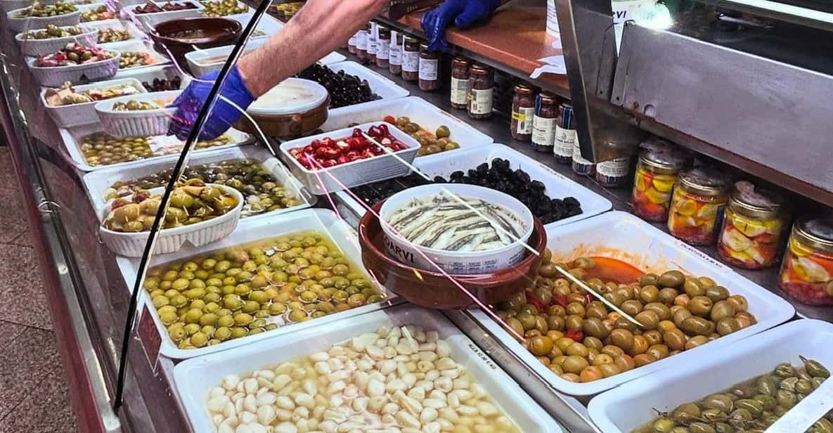 Barcelona´s Lunch or Dinner Tapas Tour: Food and Happiness - What you’ll eat: classic tapas that add up to a full meal