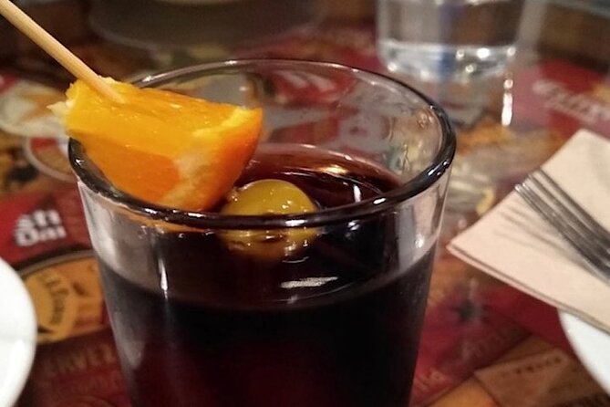 Barcelona´s Lunch or Dinner Tapas Tour: Food, drinks, happiness! - Food-smart ordering and why it’s worth having a guide