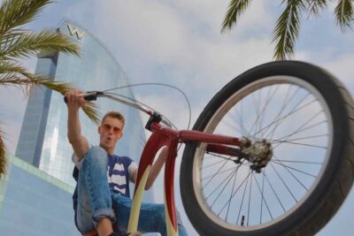 Barcelona's Original Bike Tour in English - Meeting at Carrer d’Enric Granados 5 and picking the right bike