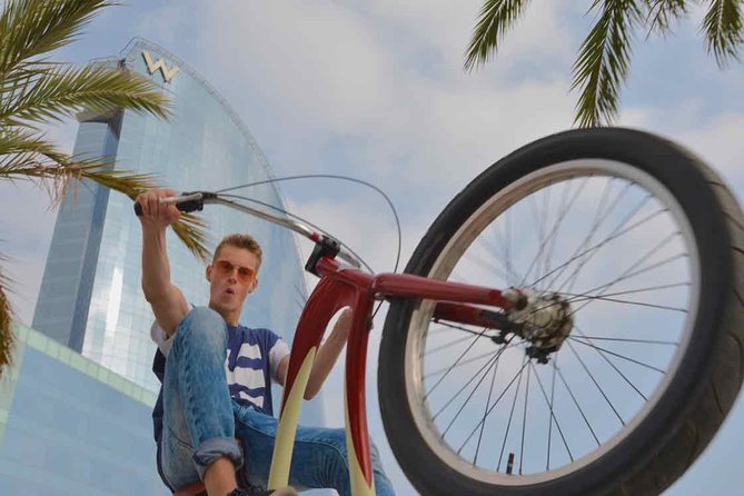 Barcelona's Original Bike Tour in English - Meeting at Carrer d’Enric Granados 5 and picking the right bike