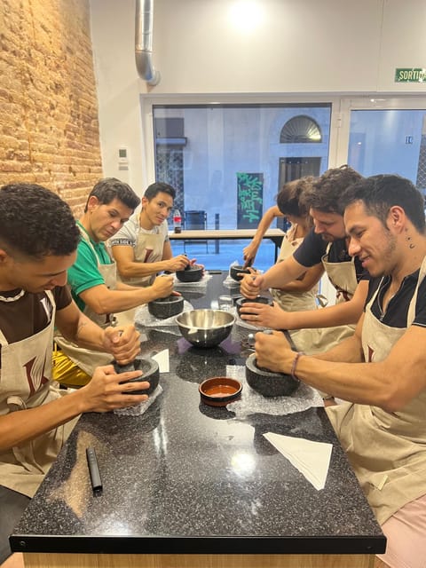 Bean to Bar Chocolate Workshop in Barcelona - Kina Chocolates in Barcelona: A cozy base for cocoa nerds
