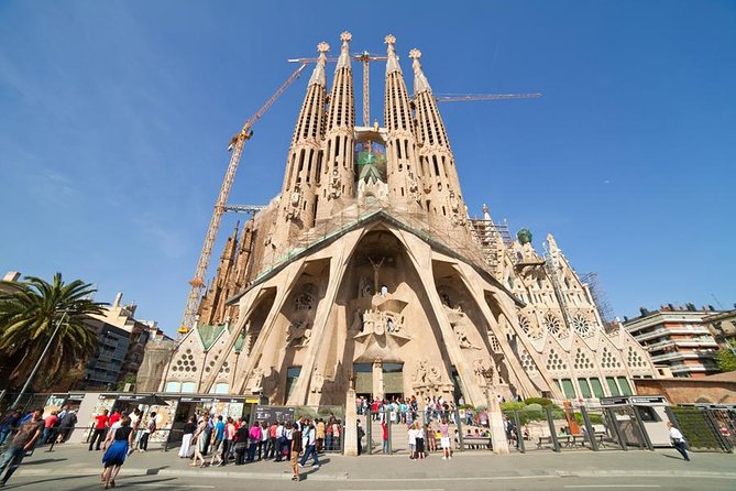 Best of Barcelona Guided Tour with Port or Hotel Pick up - Pickup From Cruise Port and Hotels: the part that saves your day