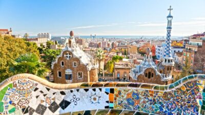 Best of Barcelona: Private Walking Tour with a Local - Meeting point: Plaça de Catalunya or Arc de Triomf, plus guide contact