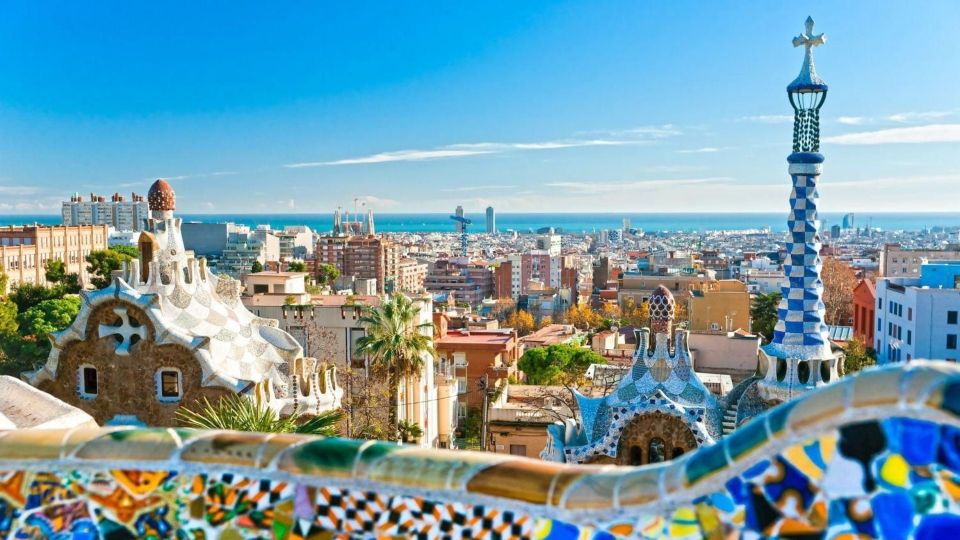 Best of Barcelona: Sagrada Familia & Park Guell with Pickup - Eixample and Passeig de Gràcia: Modernist Facades You Can’t Unsee