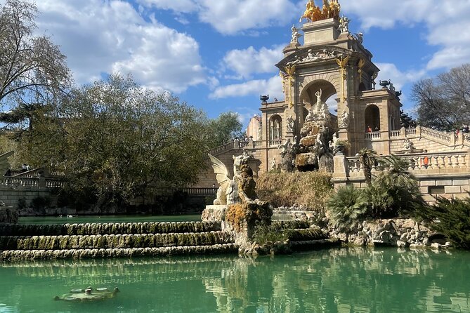 Bike Tour in Barcelona: History, Architecture and Culture - From Catalan identity to government: Plaça de Sant Jaume
