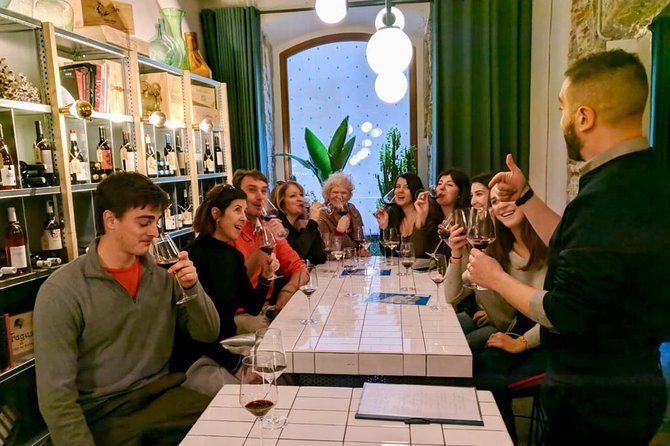 Born to Eat: Gourmet Tapas & Wine Small Group Tour in Old Barcelona - Santa Maria del Mar: a fast church peek with real payoff