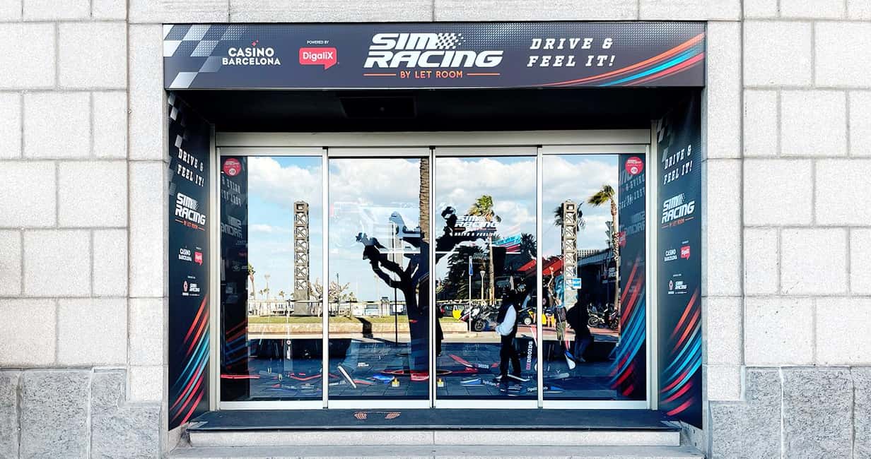 Casino Barcelona – Car Racing Simulator + Welcome Drink - What changes weekly: track and car variety
