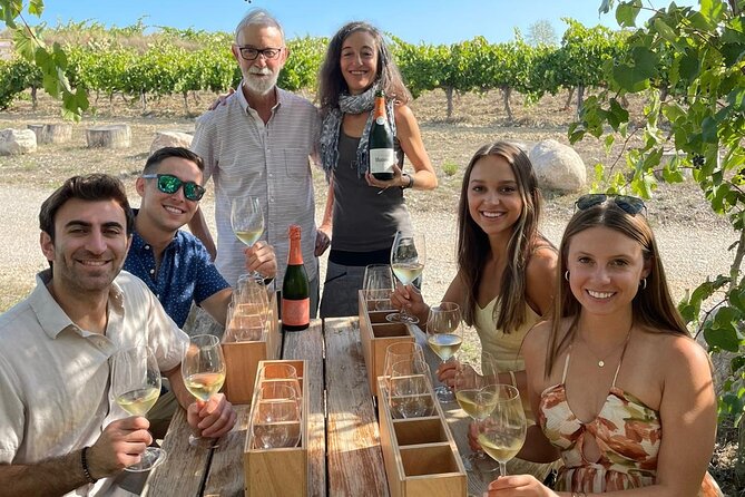 Cava tour to 3 family wineries with hotel pick-up - Artcava Winery: an old Catalan farmhouse and a hands-on feel
