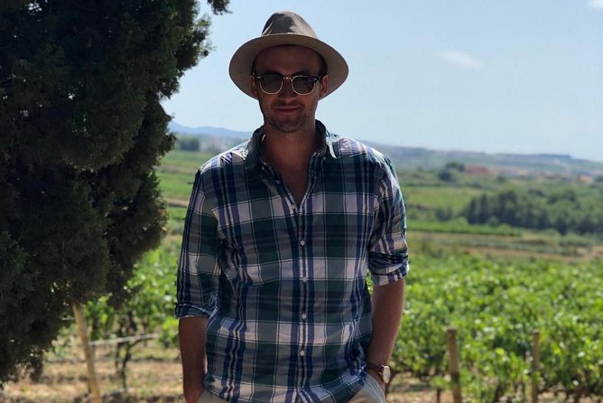 Cava Wineyard & Sitges Day Trip from Barcelona - Timing and group size: the part that can make you happy or annoyed
