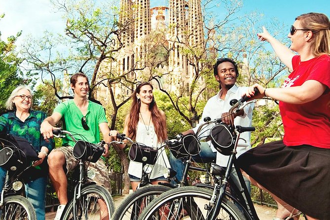 City Center Bike Tour in Barcelona - Planning for Sagrada Família: why the 15 minutes matters