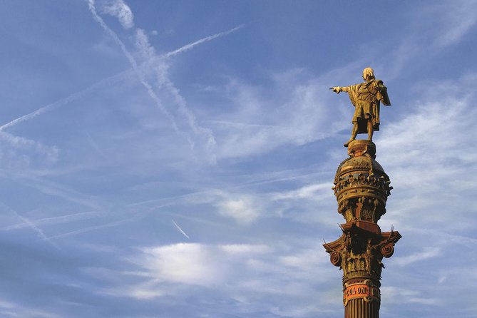 Columbus Monument Lookout: Scenic Ramblas, Sea and Montjuïc Views - The Mirador de Colom you can see from La Rambla