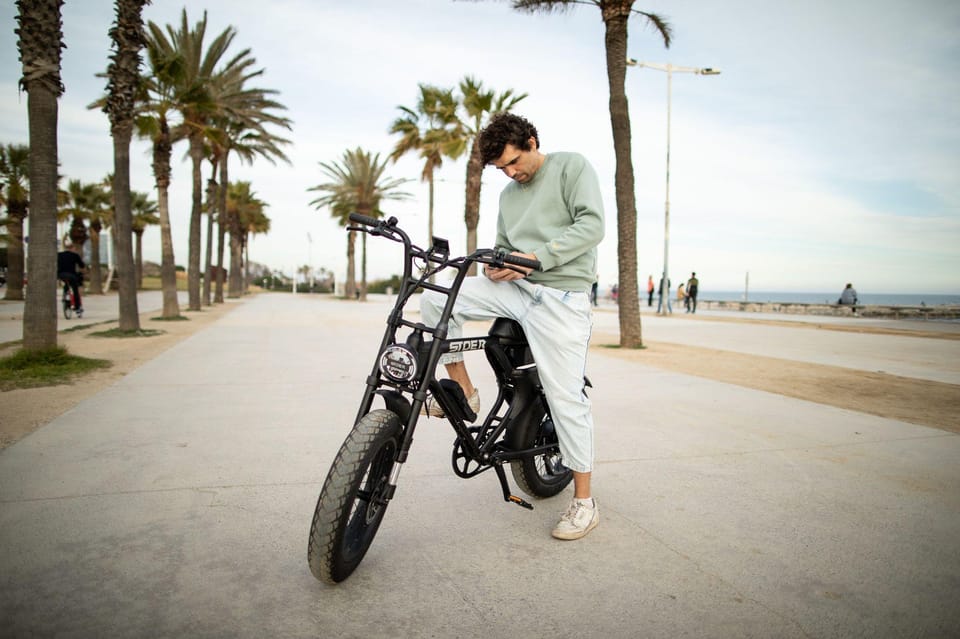 Comfortable E-Fatbike High-Lights Tour Barcelona - Why an Electric Fatbike Changes How You See Barcelona