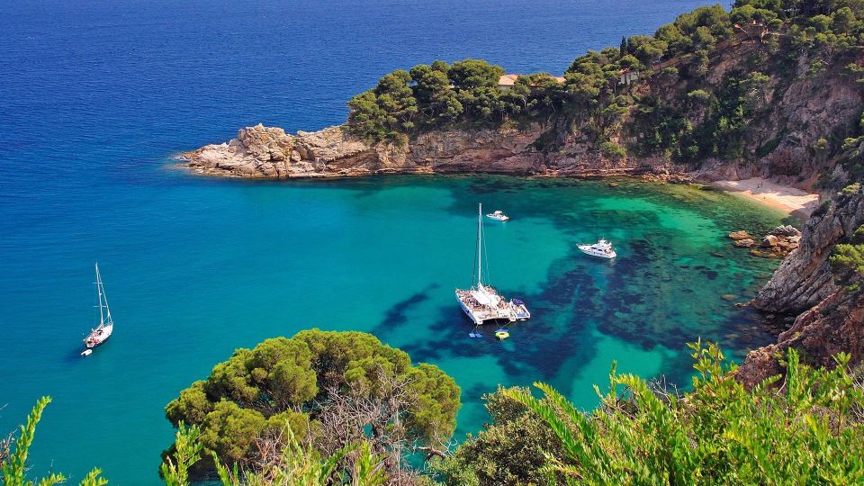 Costa Brava: Boat Ride and Tossa Visit with Hotel Pickup - Morning Pickup and the Small-Group Comfort Factor