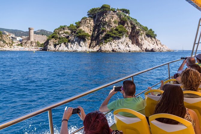 Costa Brava Small Group with Hotel Pick up and Boat Ride - Swim stop logic: how the guide chooses your cove time
