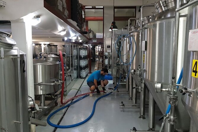 Craft Beer Tipsy Tour in Barcelona - The final microbrewery: the brewing process you actually learn