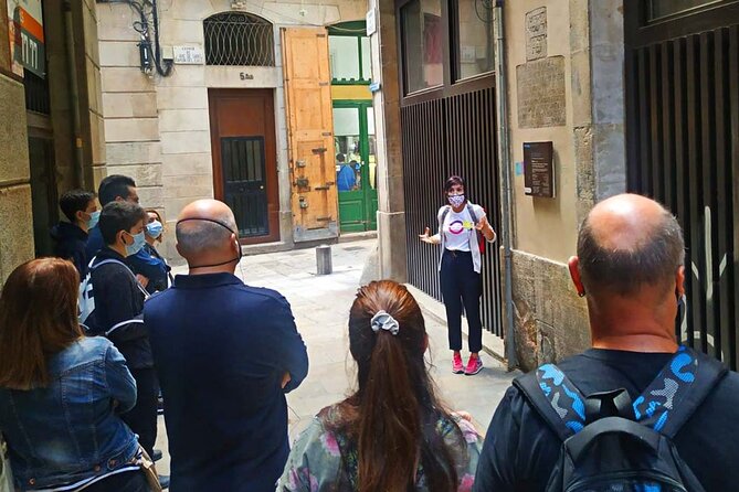 Crimes the tour through the Dark Side of Barcelona - Sant Pau del Camp and Plaça de Sant Pere: 985 war crimes and convent lives