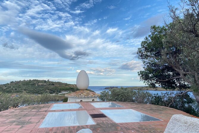 Dali Museum, Figueres & Cadaques Private Tour with Hotel pick-up - Figueres first: where the Dalí Theatre-Museum hits differently