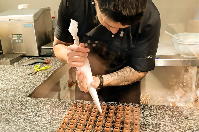 Delicious Chocolate Tour Barcelona - The Guide Factor: Carla’s Style and Why It Matters