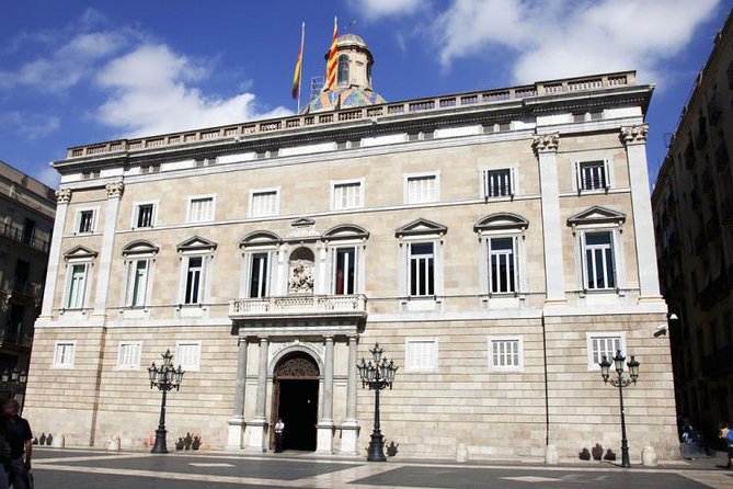 Discover Barcelona’s Gothic Quarter | Private & Semi-Private - Place de Sant Jaume: from Roman Barcino to modern government