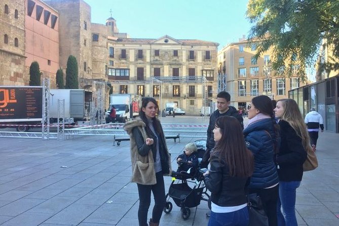 Discover Barcelona’s Gothic Quarter | Private & Semi-Private - How to dress and walk comfortably in Old Town