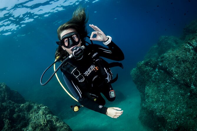 Discover PADI Diving in Barcelona - Meeting at Passeig Marítim del Bogatell and starting on time