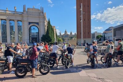 E Fatbikes Rental in Barcelona - What You Actually Get: Helmet, Lock, and the E-Fatbike