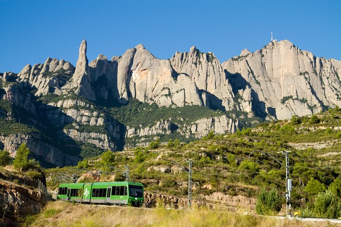 Easy Montserrat: Half Day Trip from Barcelona - Coach Ride Comfort: Air-Conditioned Transit That Keeps You Fresh