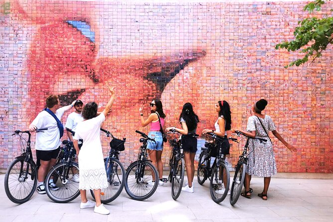 Eco-friendly Barcelona Bike Tour from a Local Perspective - Gothic Quarter Coffee Break: A Real Pause, Not a Tourist Trap
