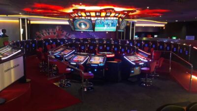 Enjoy Casino Barcelona: Entry, Cocktail & Exclusive Gift - Ticket value: what $15 really buys you