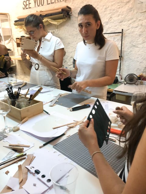 Experience in Leather Goods Workshop- Leather Accessory - Leather Workshop at See You Leather in Catalonia: What the experience feels like