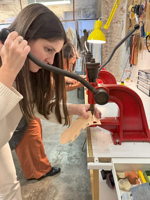 Experience in Leather Goods Workshop- Leather Accessory - Personal touches that make your leather feel like yours