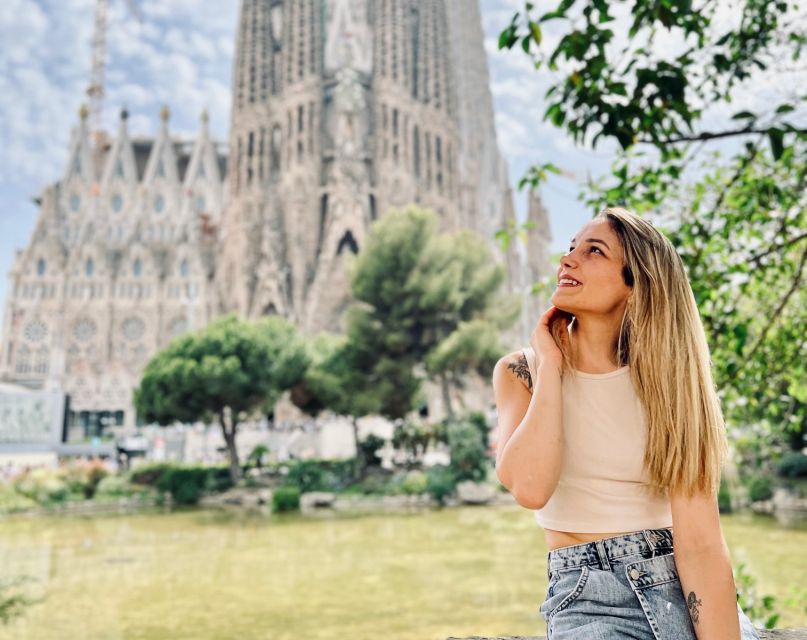 Explore Barcelona by Bike & Photo Shooting - A 3.5-hour bike-and-camera plan for first-time Barcelona