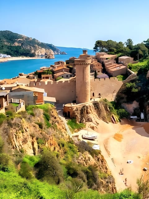 Explore Costa Brava & Tossa de Mar: Trails, snorkel & meal - Guides matter more than people think