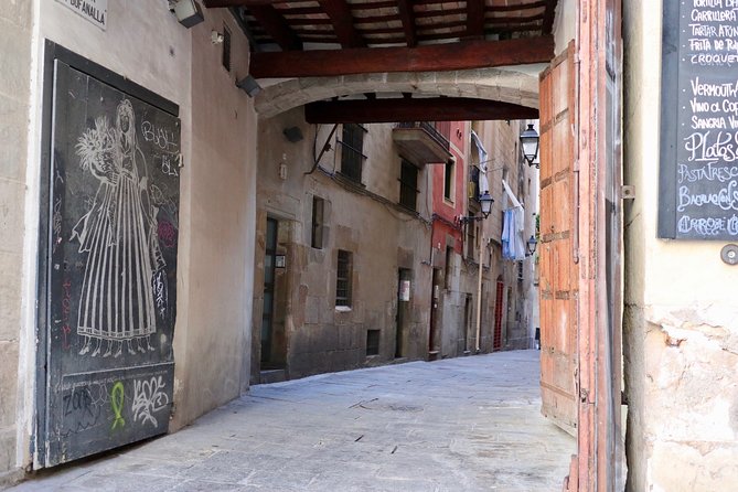 Explore hidden streets of Barcelona with a local - Private Tour - Stop 1: El Born’s Medieval Streets (What You’ll Actually Notice)