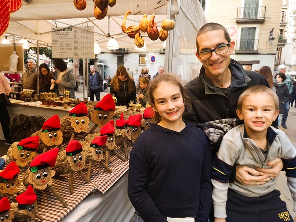 Family Private Tour: Churros, Hot Chocolate & Games in Barcelona - Barcelona Cathedral: gothic views, but ticket cost is extra