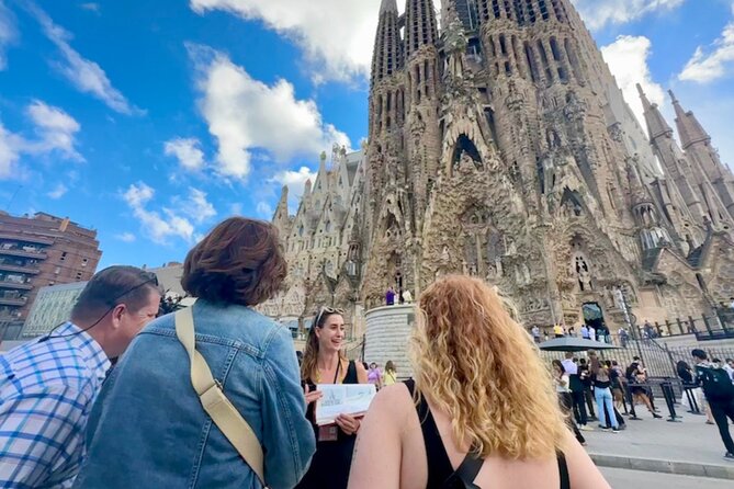 Fast Track: Sagrada Familia Guided Tour - Fast Track Skip-the-Line Entry: Why It’s Worth the Cost