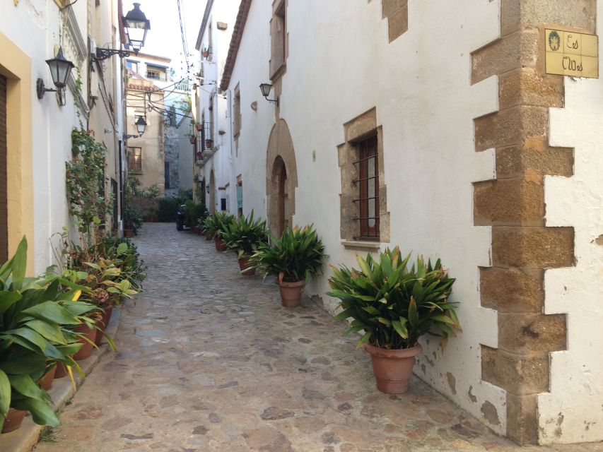 From Barcelona: Costa Brava Hike, Snorkel & Tossa de Mar - Vila Vella and the medieval walls: what you’ll understand by the time you leave